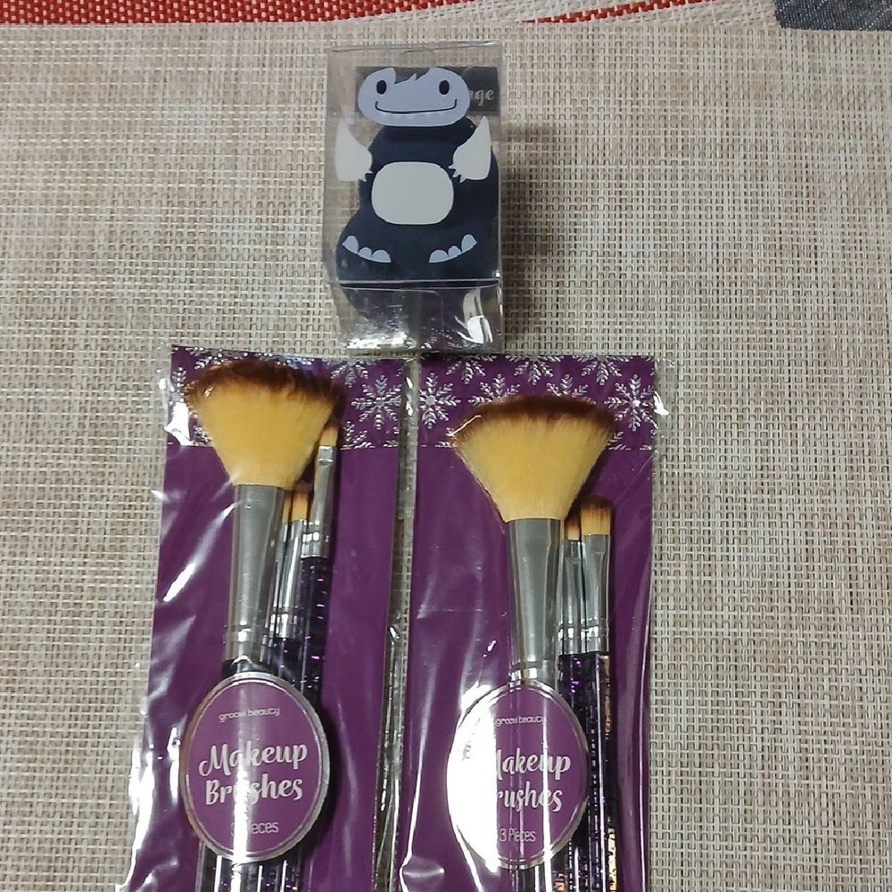 Makeup Brush Set with Purple Handles